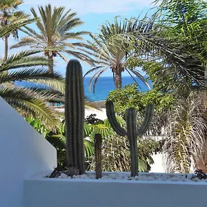 Beautiful Beachfront Apartment Playa de las Americas (Tenerife)