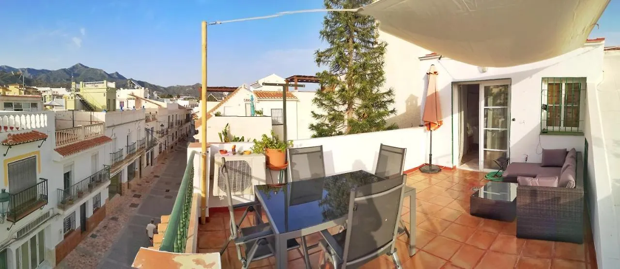 Casa Familia Carabeo Villa Nerja