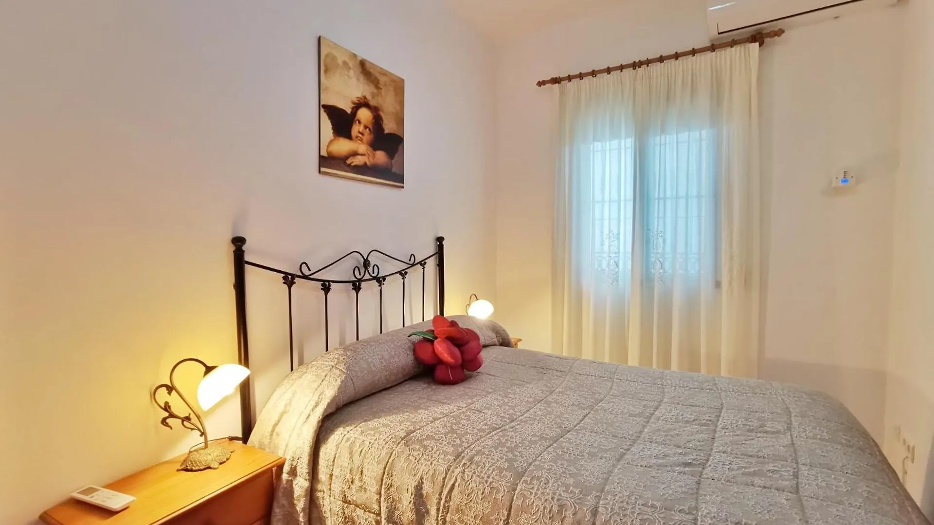 Casa Familia Carabeo Villa Nerja